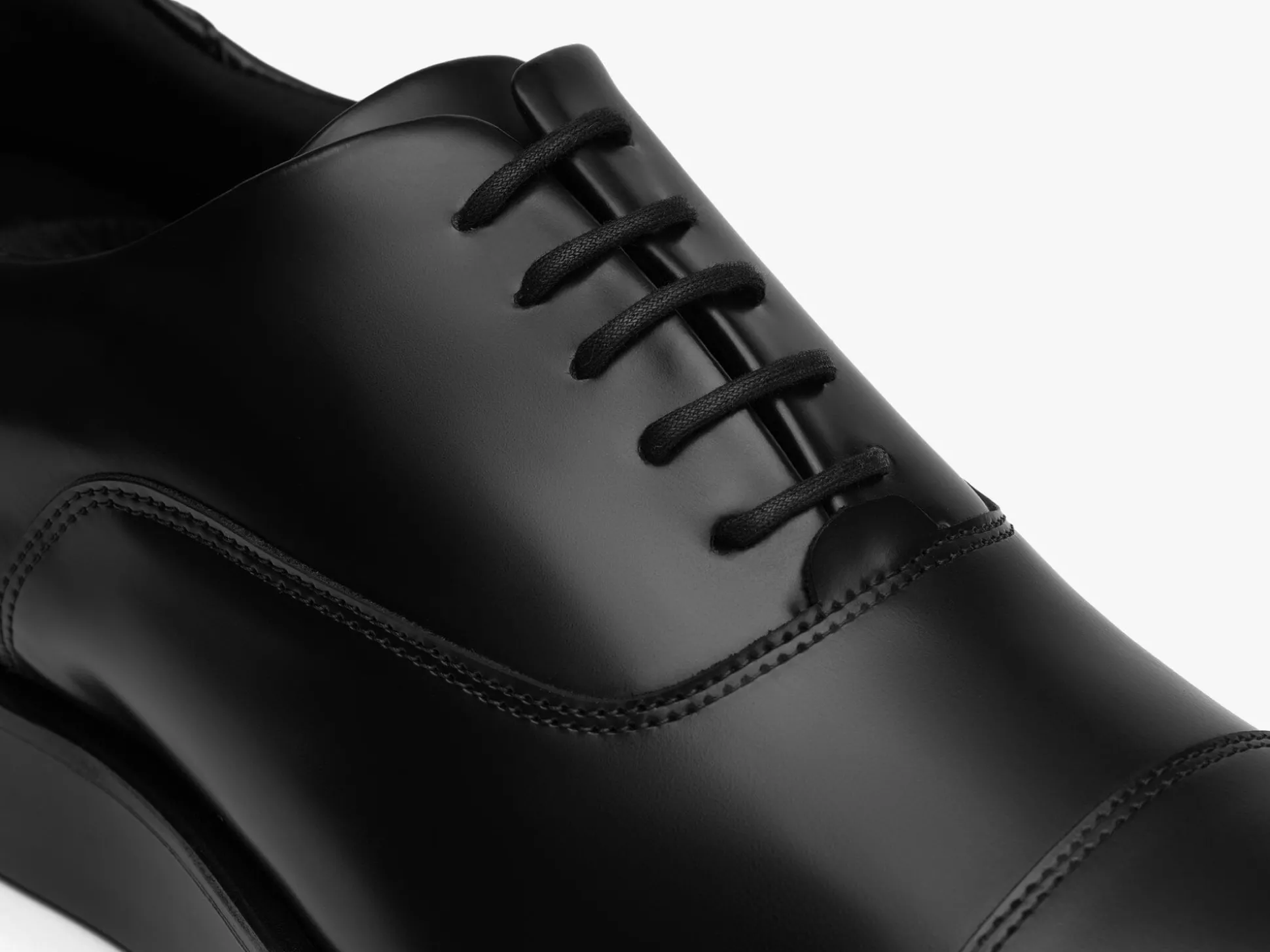 Wolf & Shepherd Closer™ Oxford> Hybrid Dress | Formal Dress