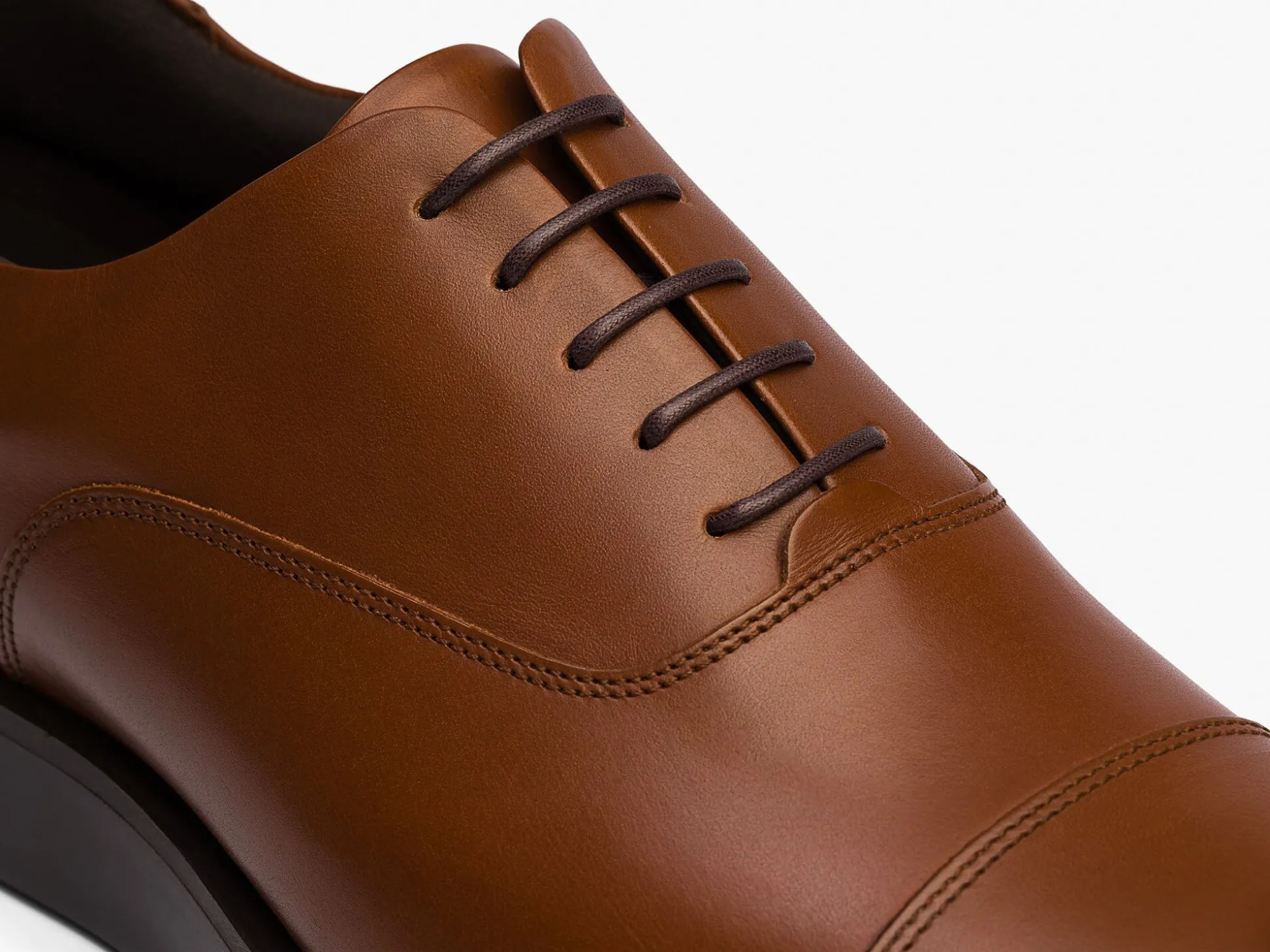 Wolf & Shepherd Closer™ Oxford> Hybrid Dress | Formal Dress