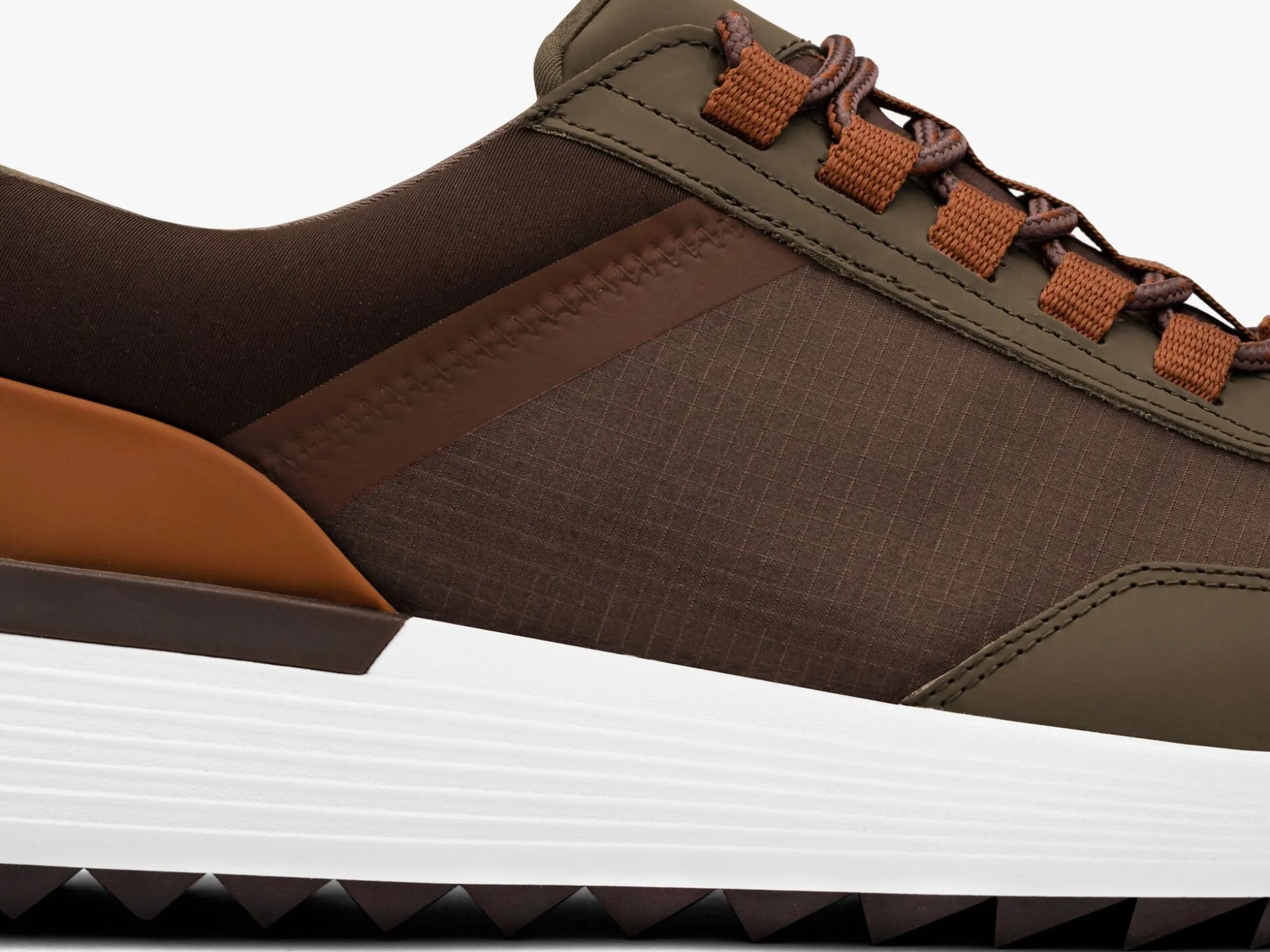 Wolf & Shepherd Crossover™ Trainer WTZ> Trainers | Hybrid Dress