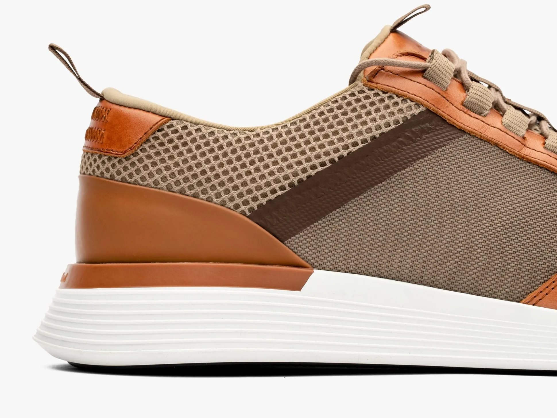 Wolf & Shepherd Crossover™ Victory Trainer>Women Lace-ups | Trainers