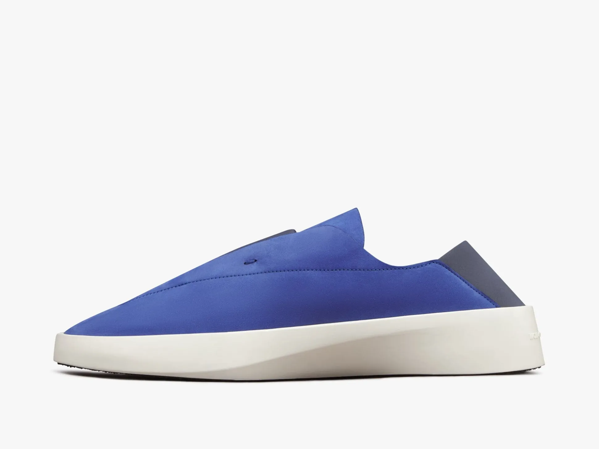 Wolf & Shepherd Cruise™ Ace>Women Slip-ons