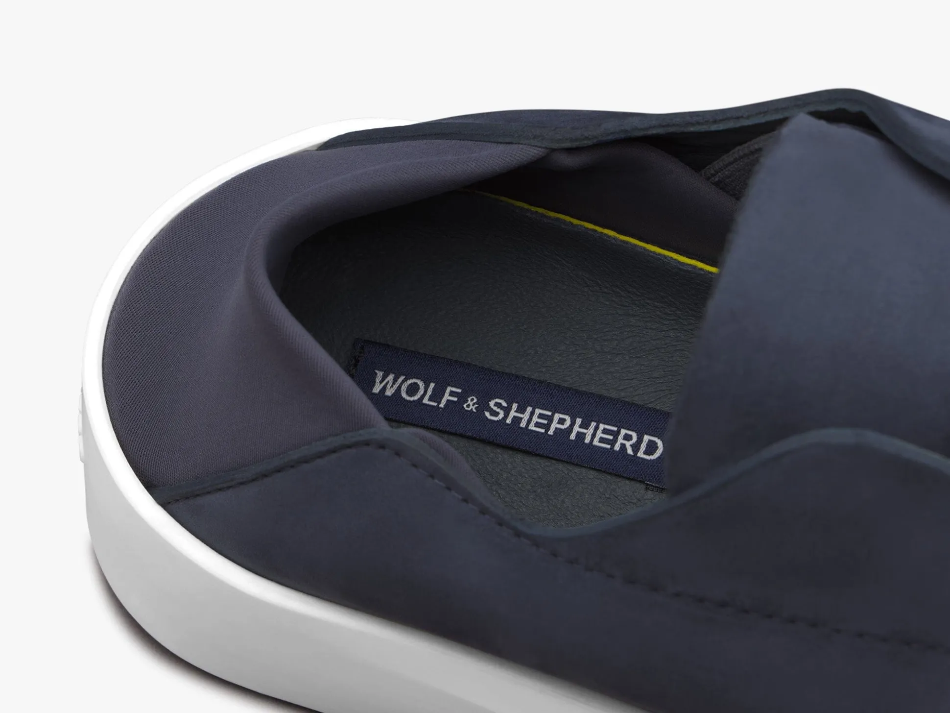 Wolf & Shepherd Cruise™ Ace>Women Slip-ons
