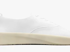 Wolf & Shepherd Cruise™ Lace-Up><noscript><img width=