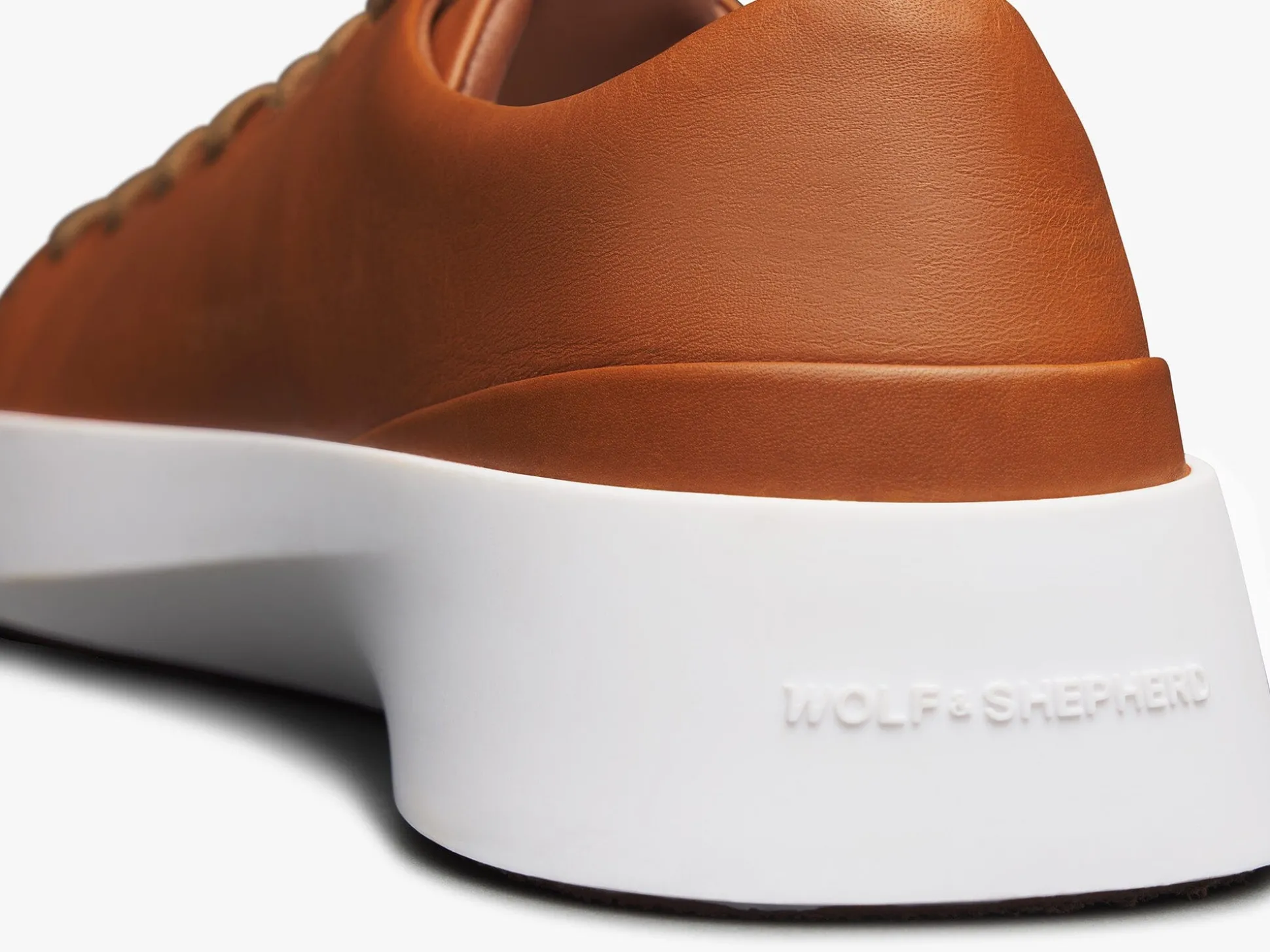 Wolf & Shepherd Cruise™ Lo> Trainers | Hybrid Dress