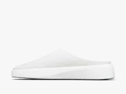 Wolf & Shepherd Cruise™ Mule>Women Slip-ons