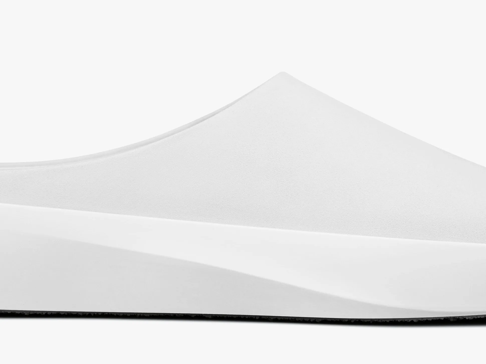 Wolf & Shepherd Cruise™ Mule>Women Slip-ons
