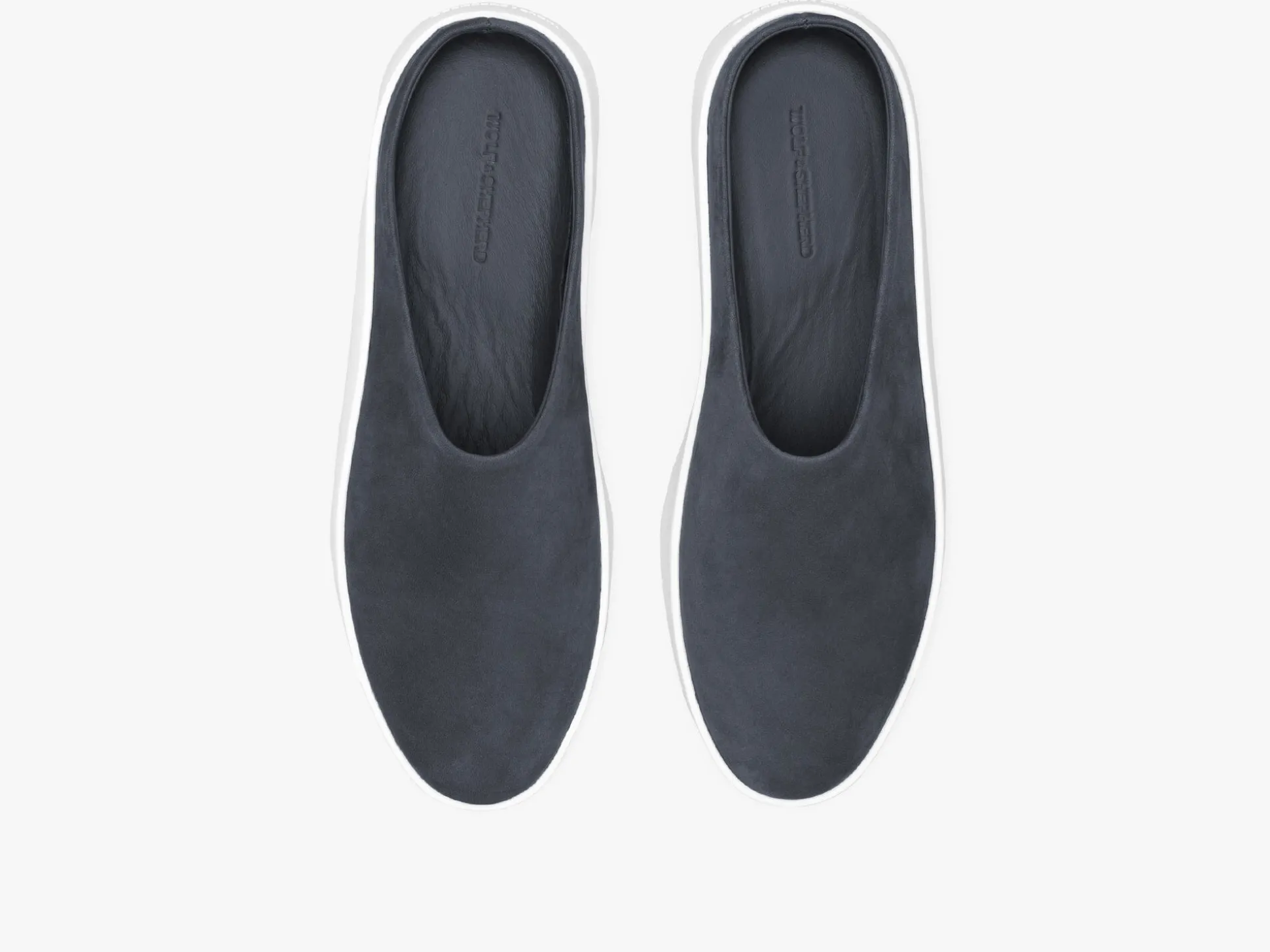Wolf & Shepherd Cruise™ Mule>Women Slip-ons