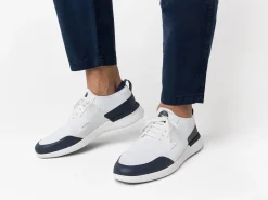 Wolf & Shepherd SwiftKnit™ Derby Sport><noscript><img width=